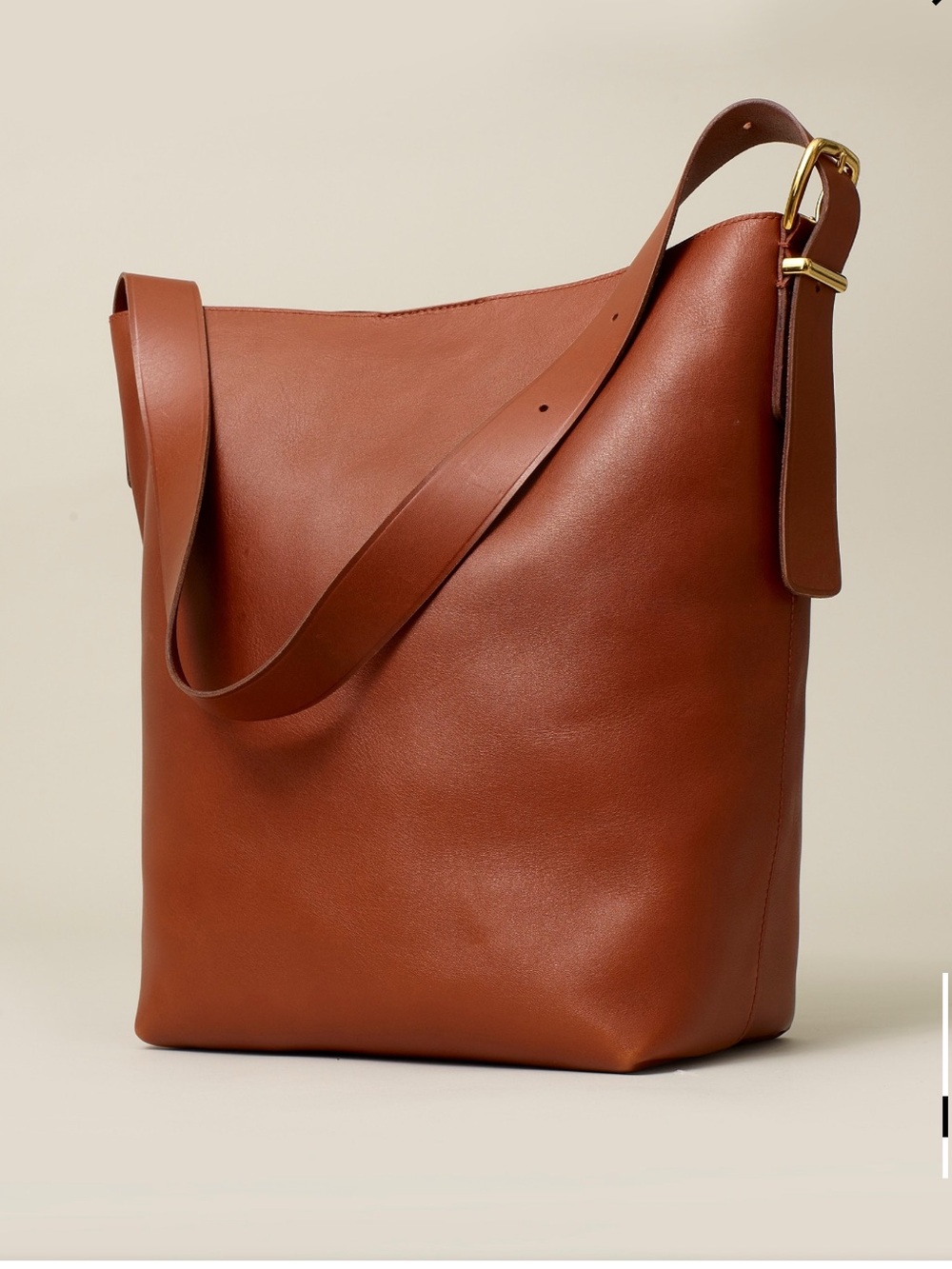 Madewell Essential Bucket Tote
